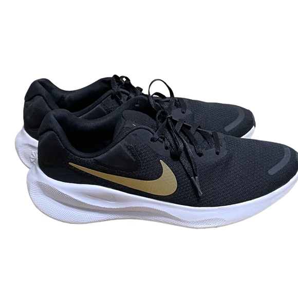 Nike Revolution 7 Athletic Running Shoes Black & Gold Men Size 11 Pre-owned - Picture 5 of 9